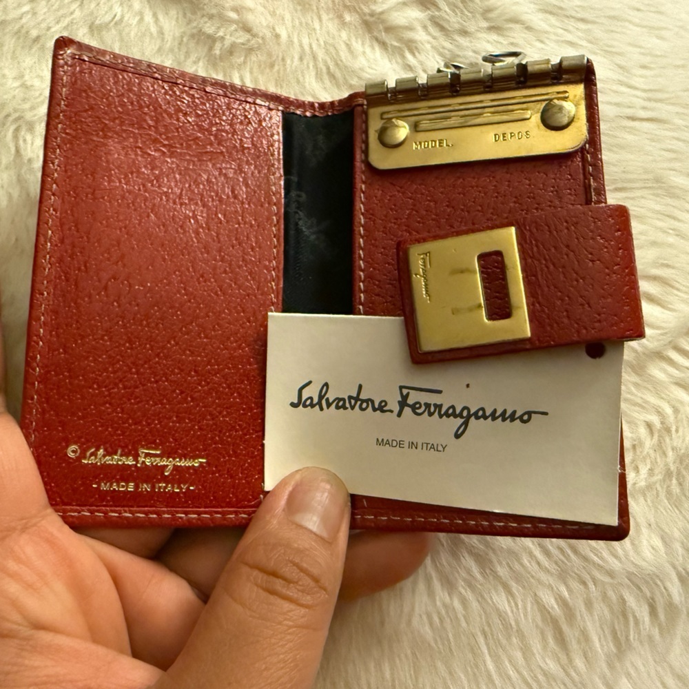 SALVATORE FERRAGAMO Leather Key Case with 2 key holder Red